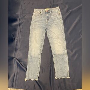 Madewell perfect vintage Jean size 26. Raw hem.